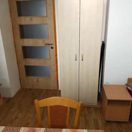 Se Dvema Loznicemi Apartment Zlin